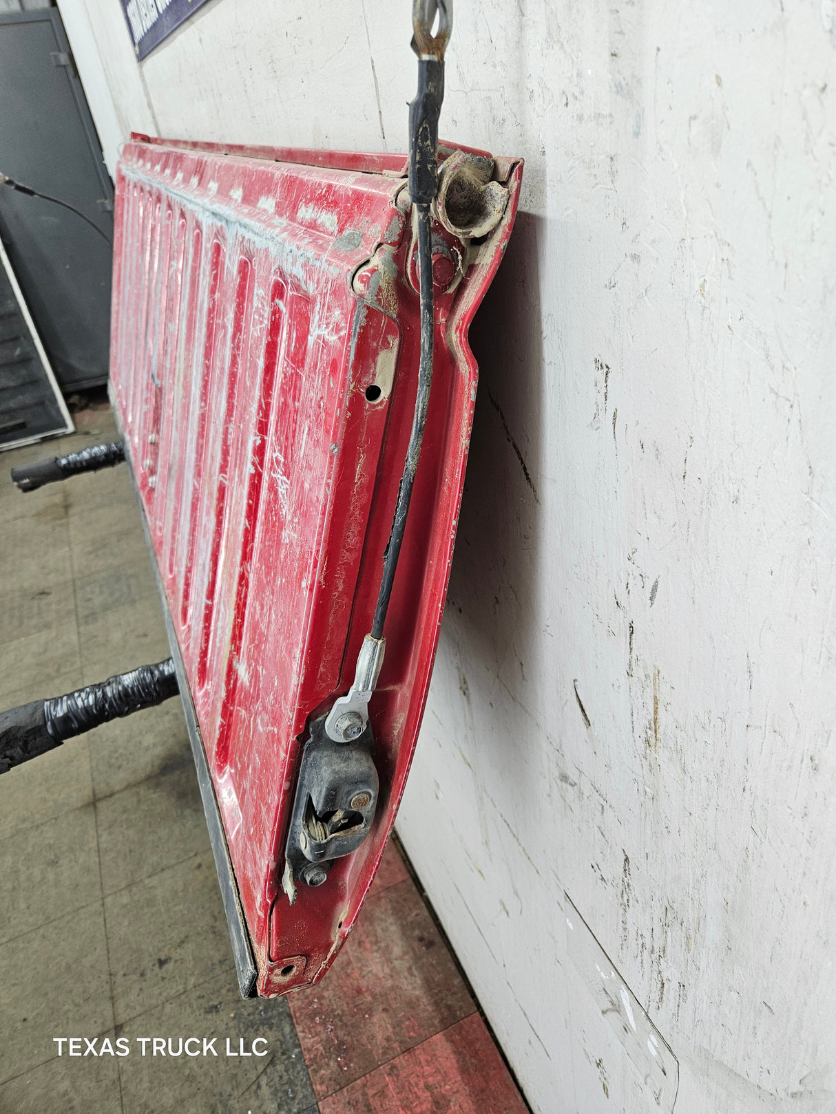 1999-2007 Chevrolet Silverado / GMC Sierra 1500 2500 3500 HD Tailgate