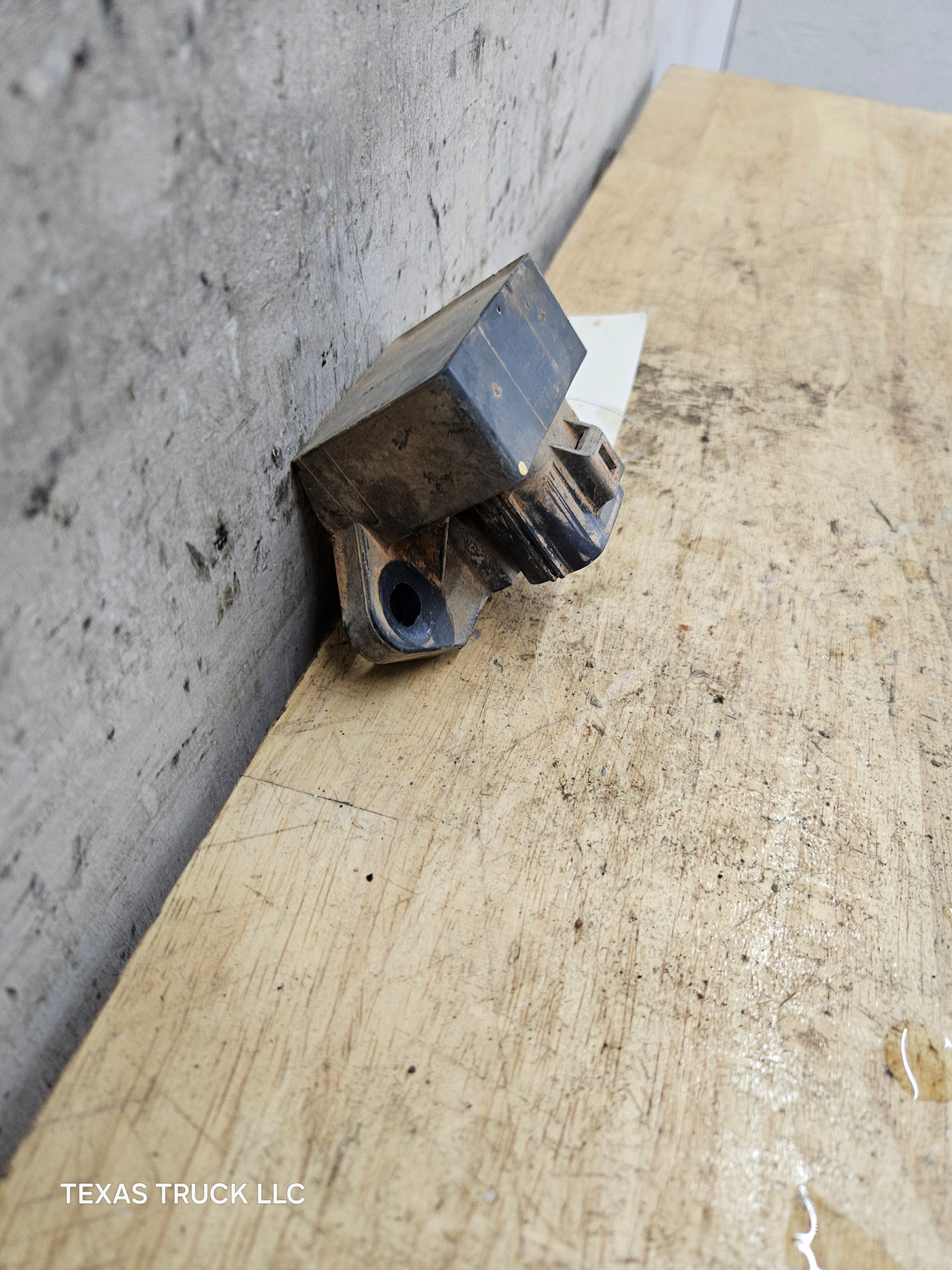 2010 Ford F250 5.4L Fuel Pump Driver Module Control Unit D7790045-0A