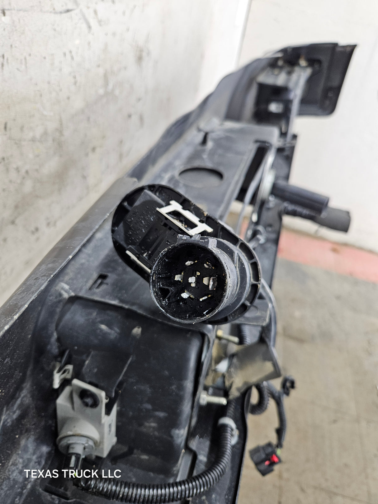 2015-2019 Chevrolet Silverado 2500 HD 3500 HD Rear Bumper