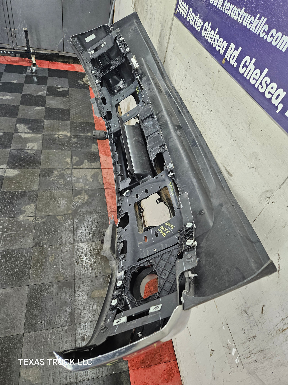 2023-2025 Ford Super Duty F250 F350 Front Bumper