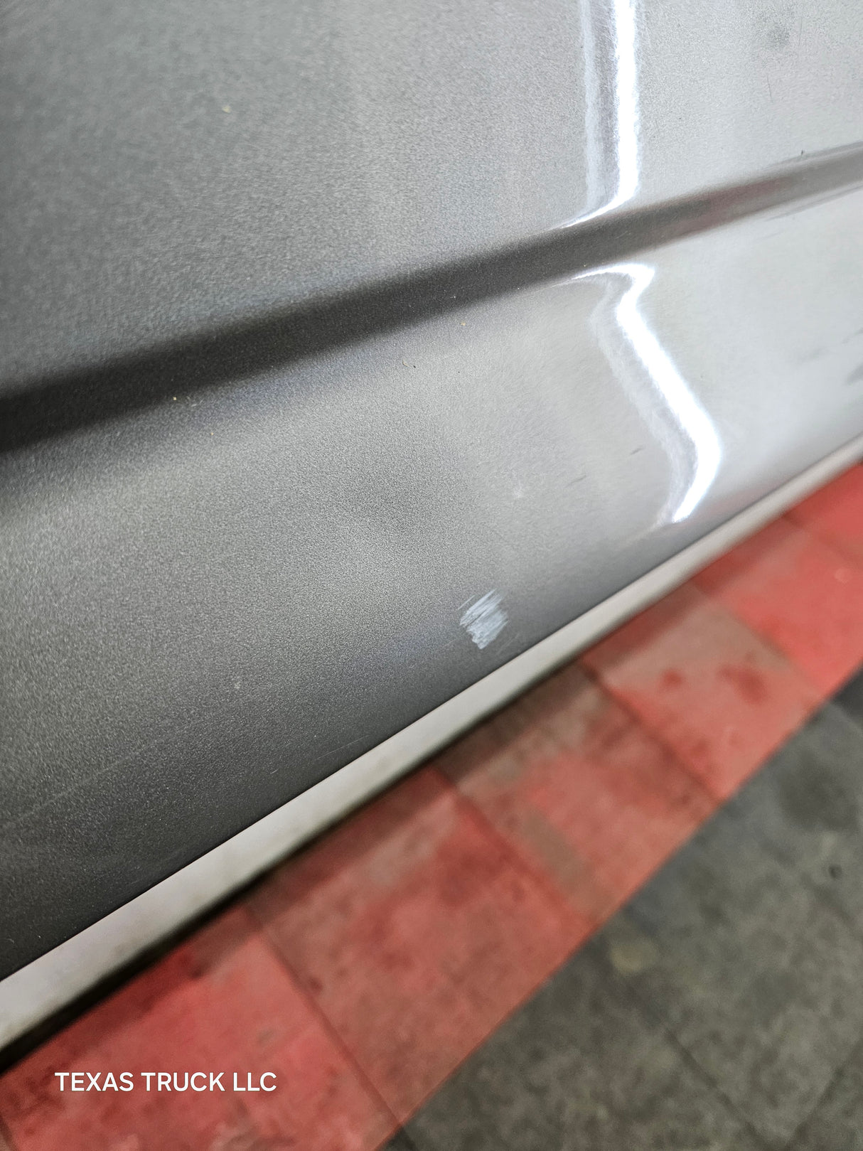 1999-2007 Chevrolet Silverado / GMC Sierra 1500 2500 3500 HD Tailgate