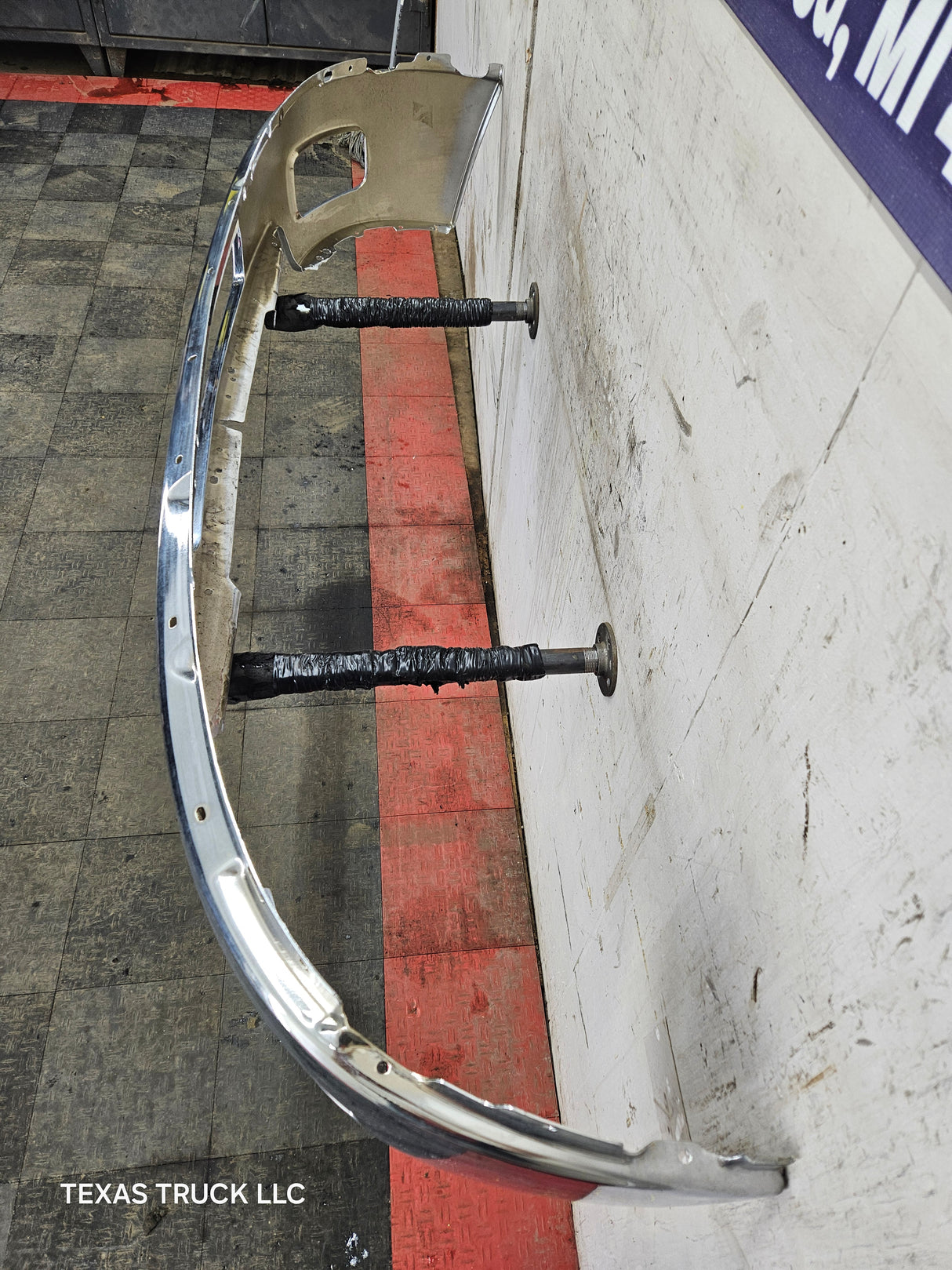 2011-2014 Chevrolet Silverado 2500 3500 HD Front Bumper