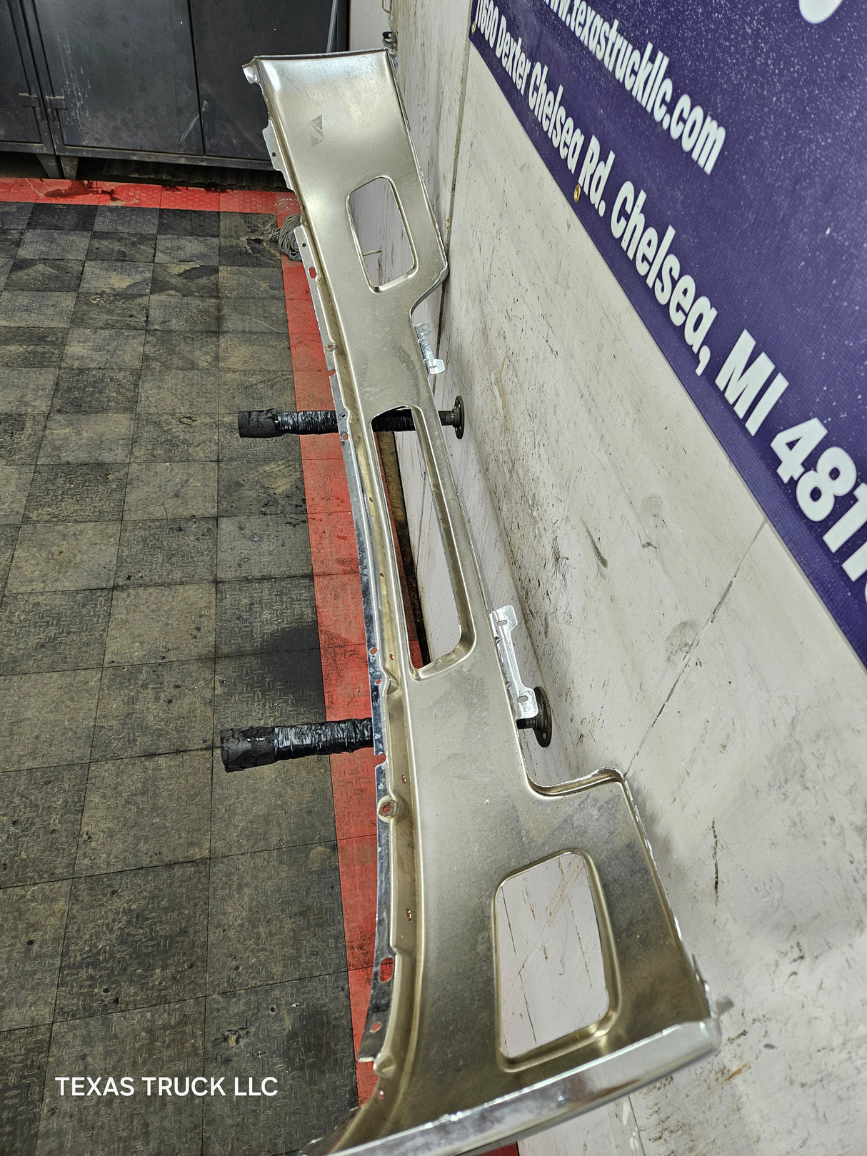 2011-2014 Chevrolet Silverado 2500 3500 HD Front Bumper