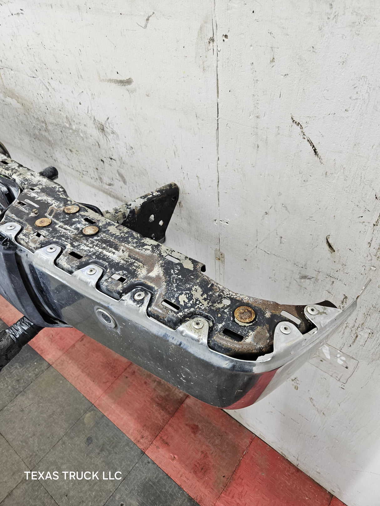 2007-2010 Chevrolet Silverado / GMC Sierra 2500 3500 HD Rear Bumper