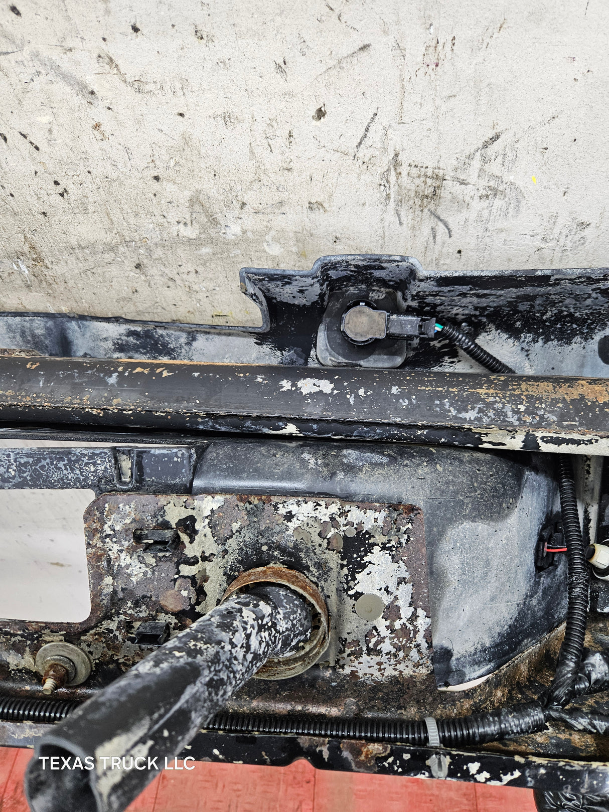 2007-2010 Chevrolet Silverado / GMC Sierra 2500 3500 HD Rear Bumper