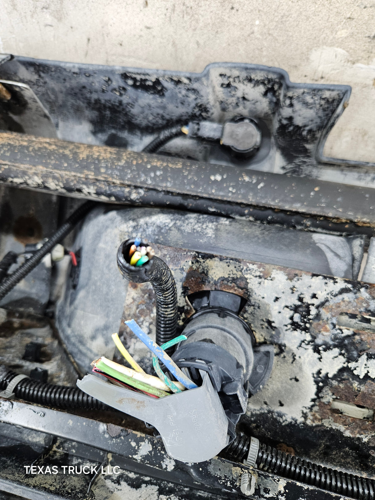 2007-2010 Chevrolet Silverado / GMC Sierra 2500 3500 HD Rear Bumper