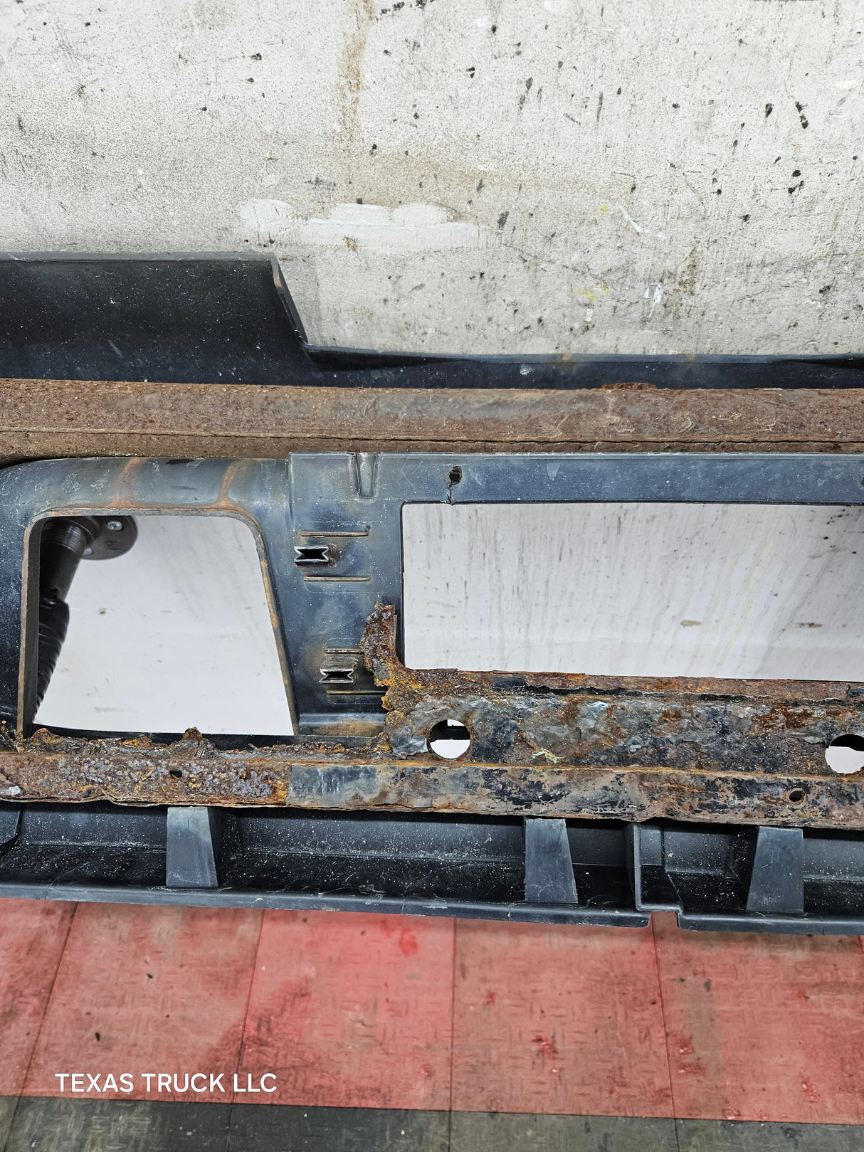 2007-2010 Chevrolet Silverado / GMC Sierra 2500 3500 HD Rear Bumper