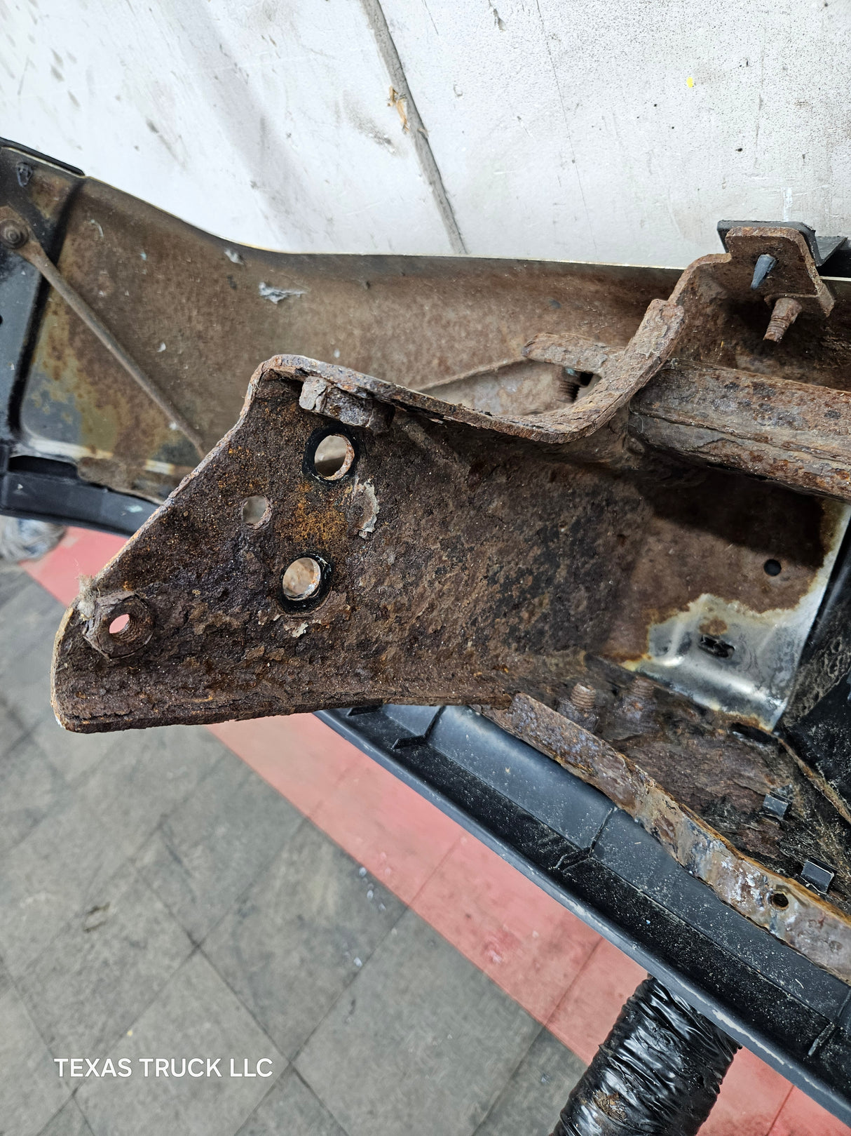 2007-2010 Chevrolet Silverado / GMC Sierra 2500 3500 HD Rear Bumper