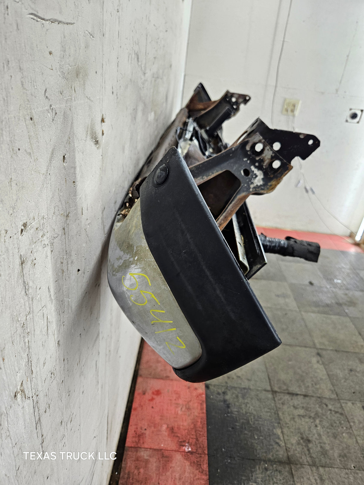 1999-2007 Chevrolet Silverado / GMC Sierra 1500 Rear Bumper