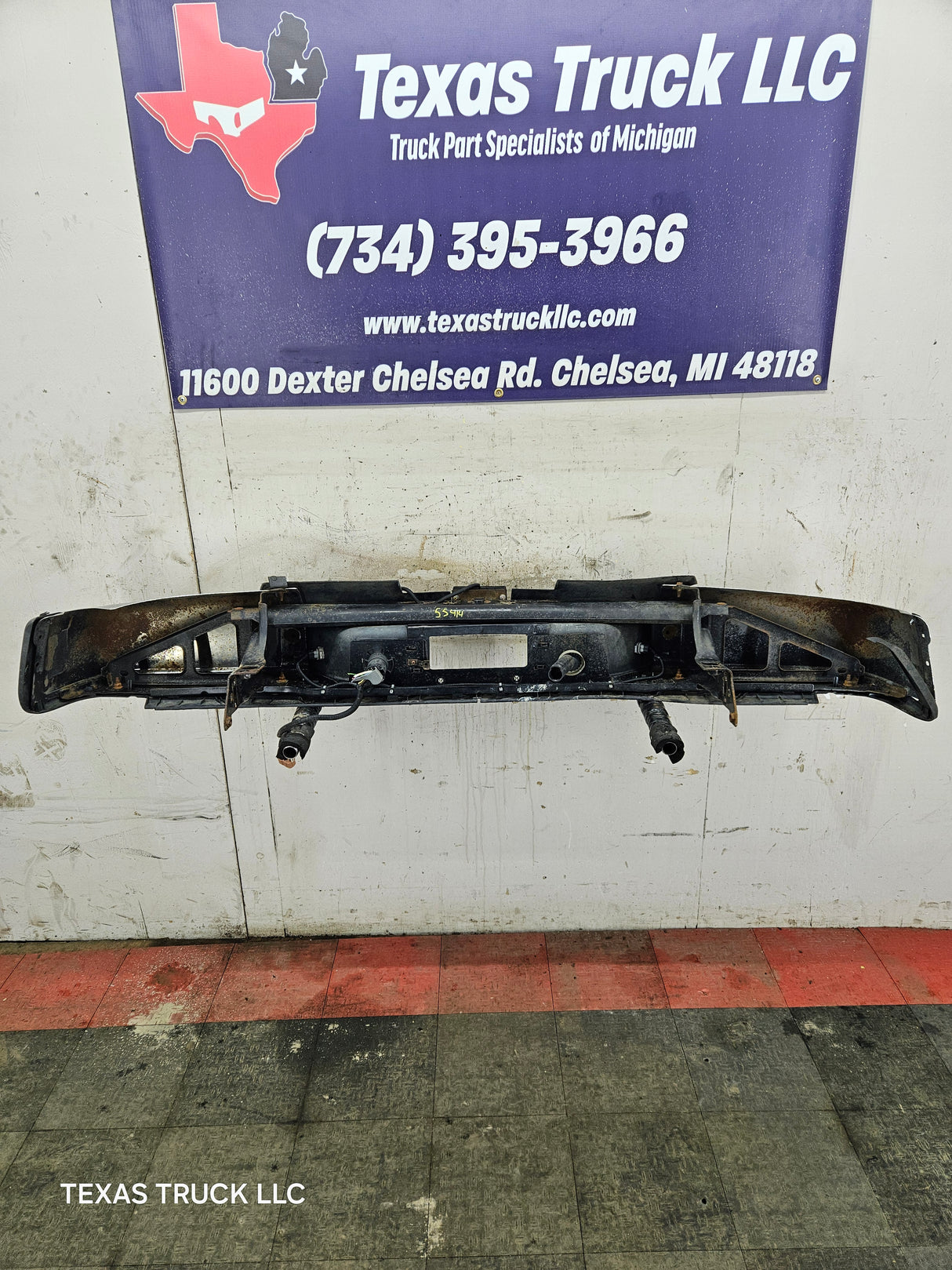 2011-2014 Chevrolet Silverado / GMC Sierra 1500 Rear Bumper