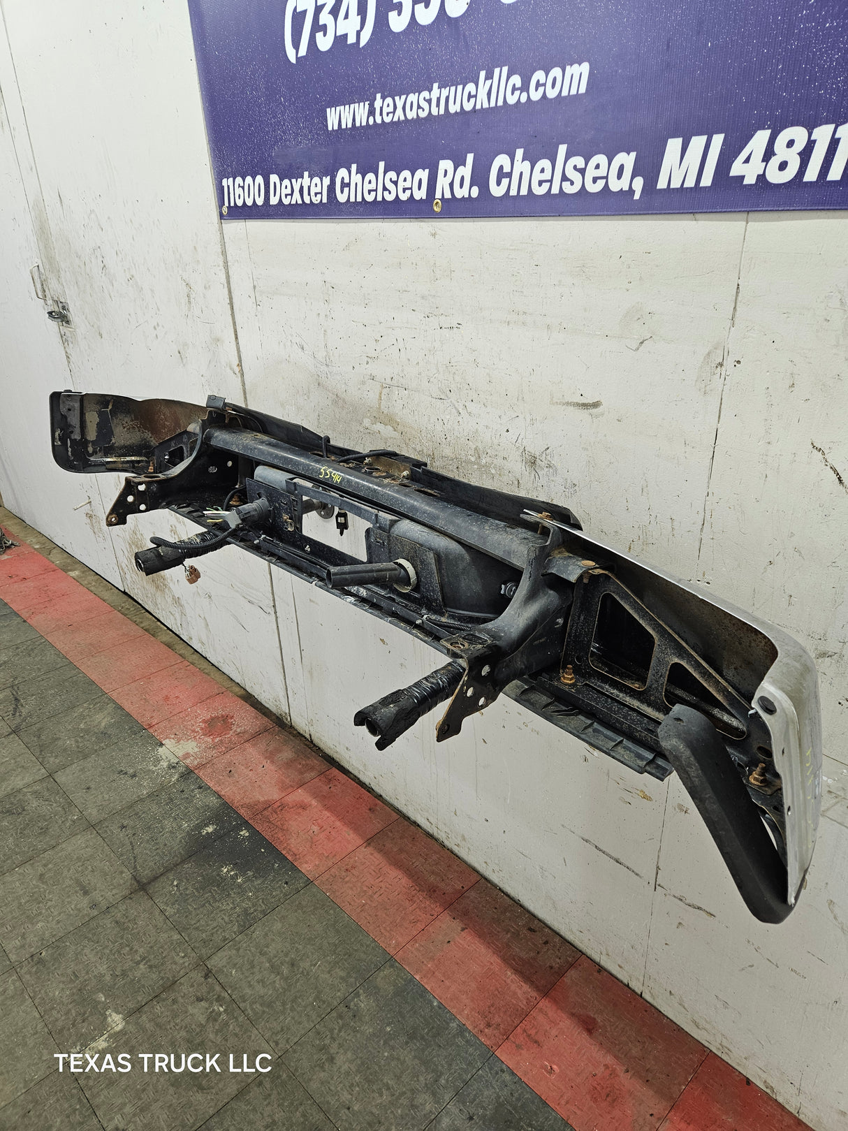 2011-2014 Chevrolet Silverado / GMC Sierra 1500 Rear Bumper