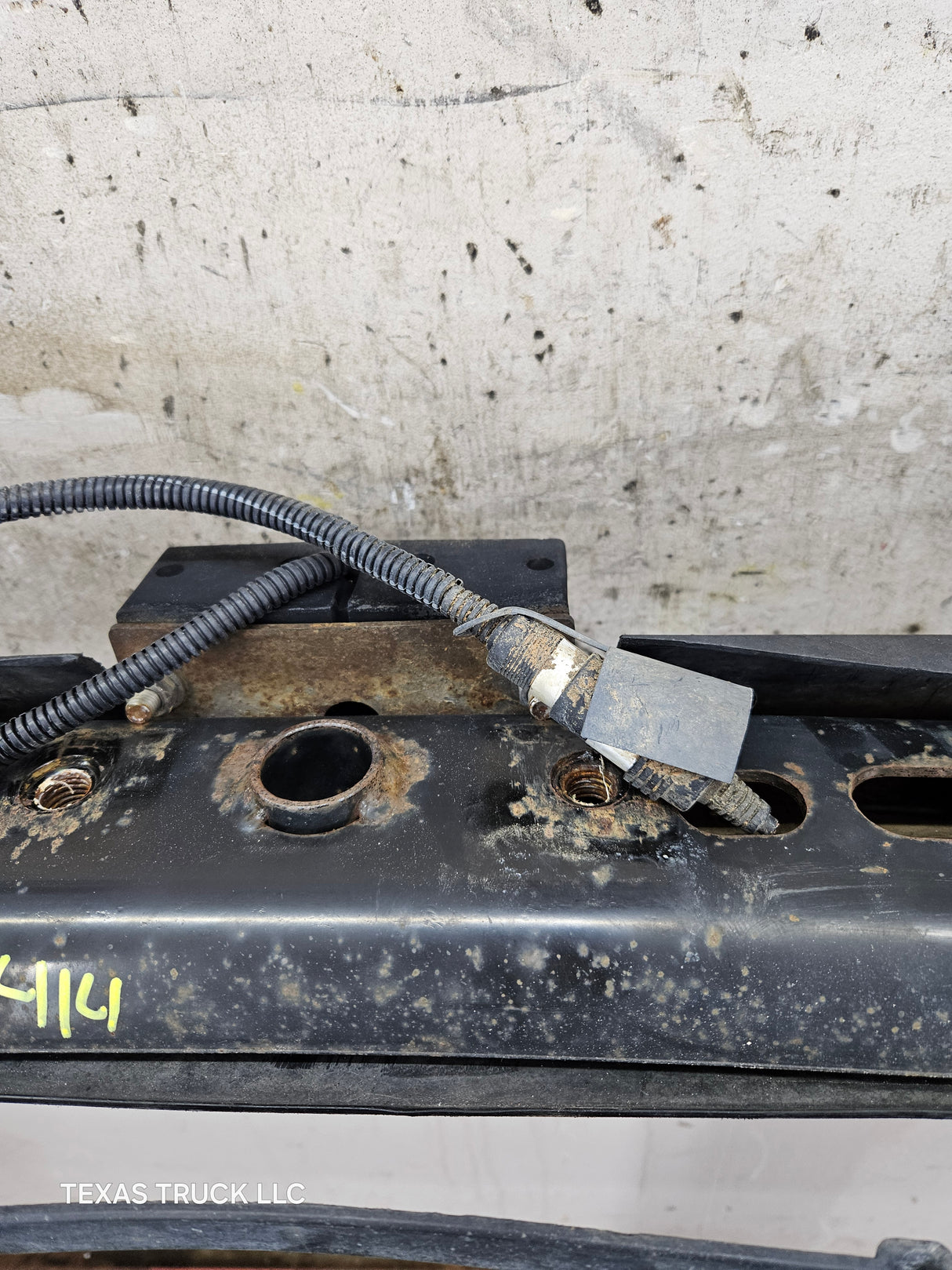 2011-2014 Chevrolet Silverado / GMC Sierra 1500 Rear Bumper