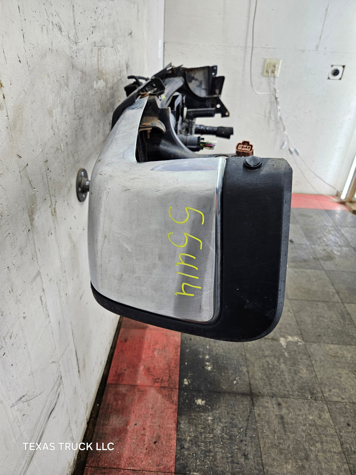 2011-2014 Chevrolet Silverado / GMC Sierra 1500 Rear Bumper