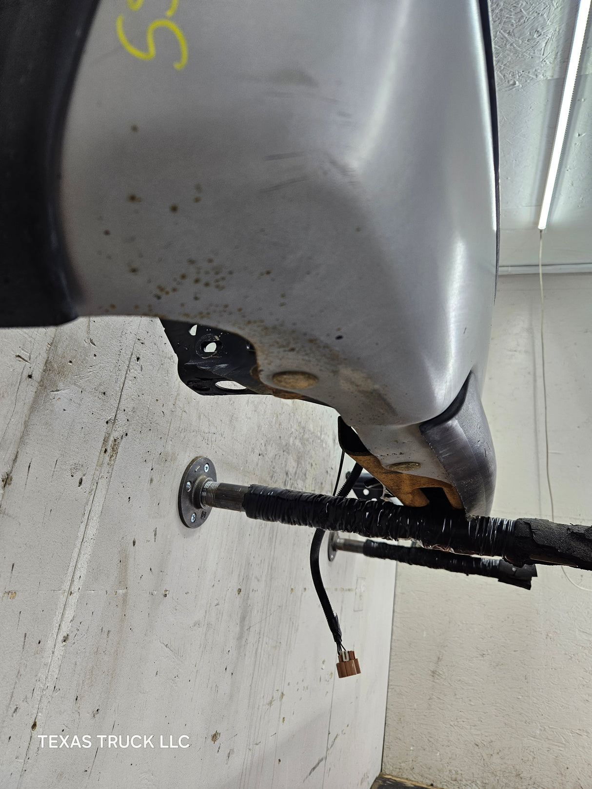 1999-2007 Chevrolet Silverado / GMC Sierra 1500 Painted Rear Bumper