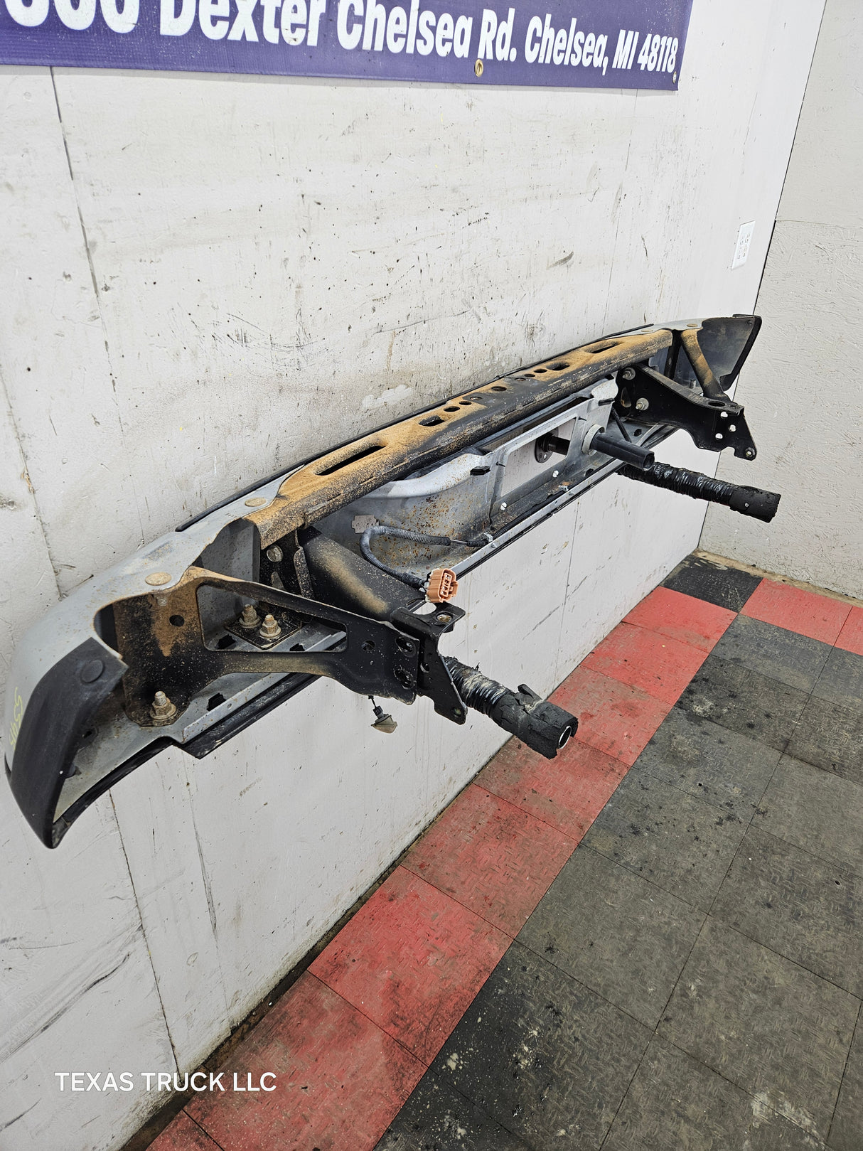 1999-2007 Chevrolet Silverado / GMC Sierra 1500 Painted Rear Bumper