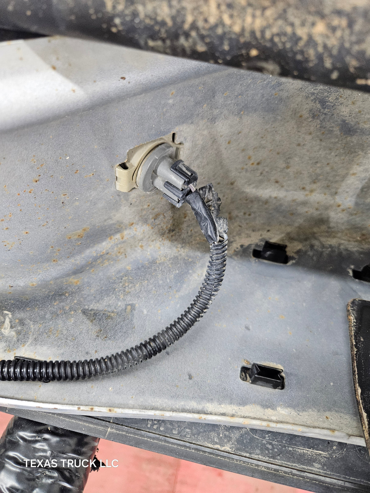 1999-2007 Chevrolet Silverado / GMC Sierra 1500 Painted Rear Bumper