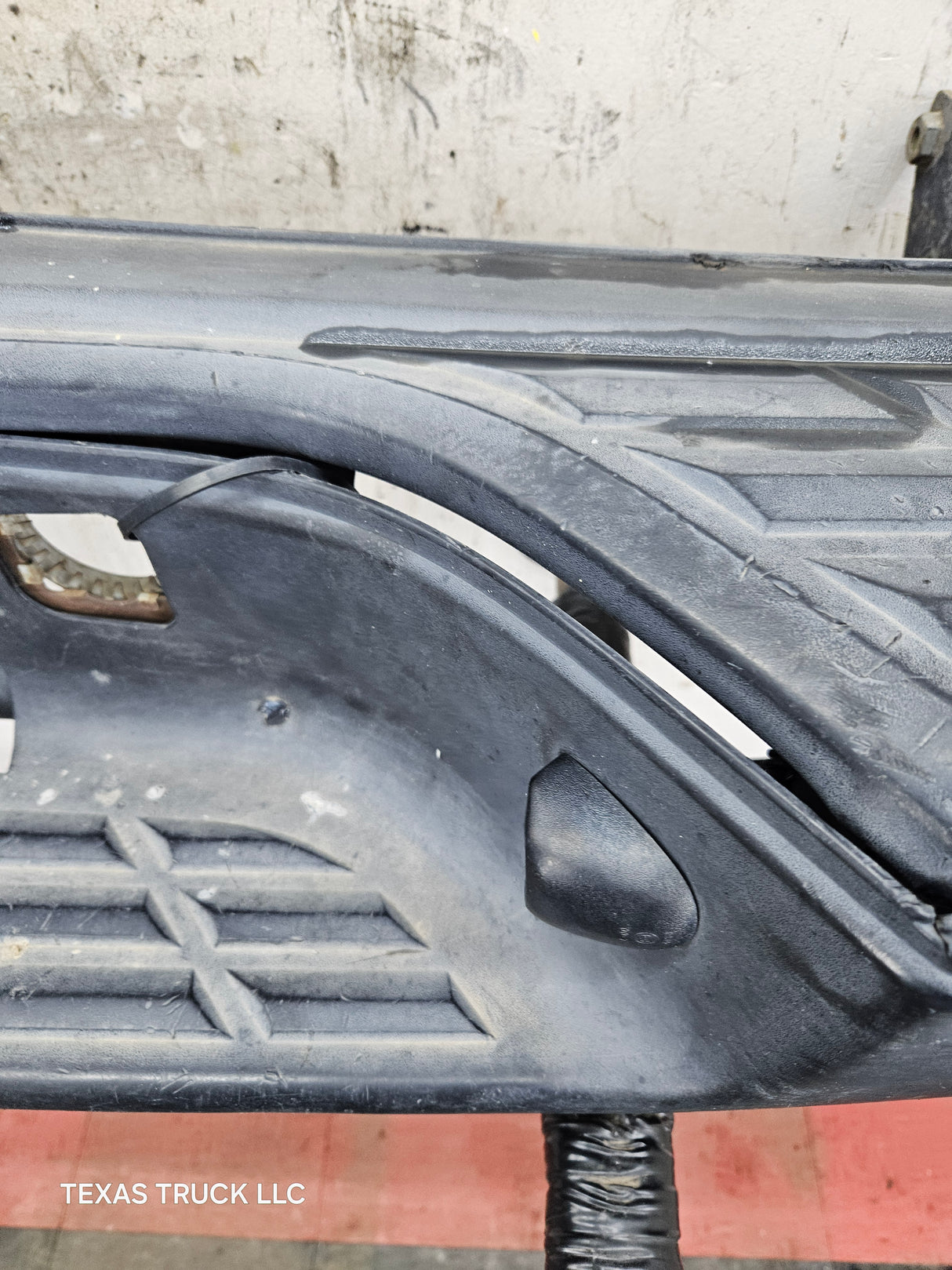 2011-2014 Chevrolet Silverado / GMC Sierra 1500 Rear Bumper