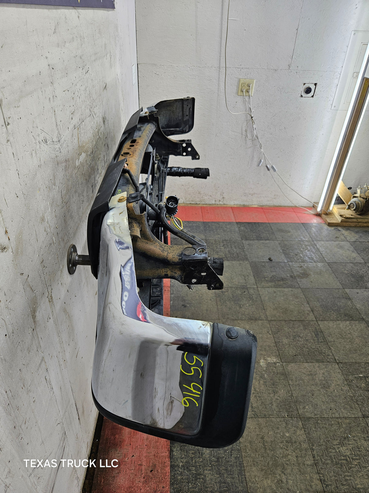 2011-2014 Chevrolet Silverado / GMC Sierra 1500 Rear Bumper