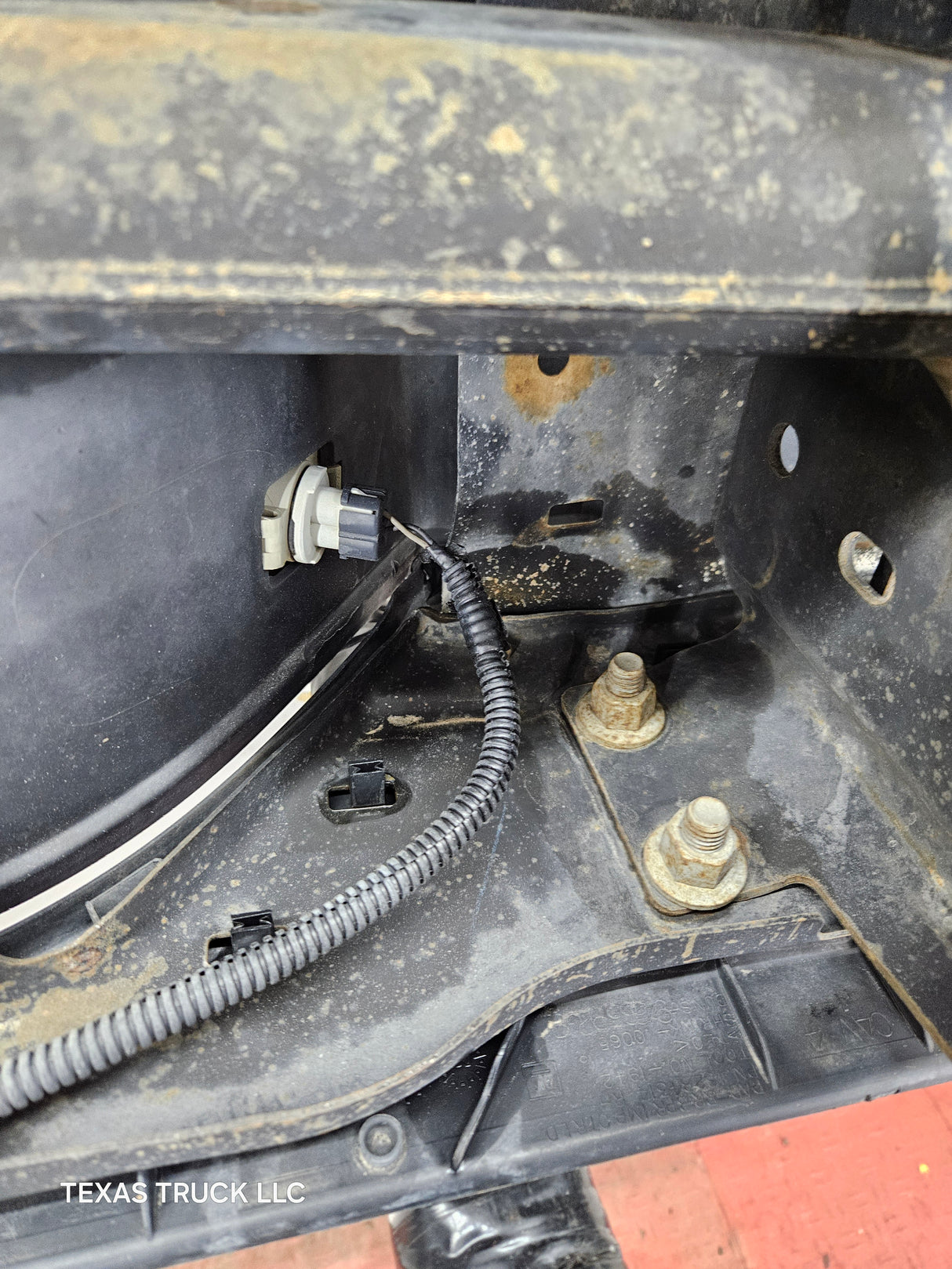 2011-2014 Chevrolet Silverado / GMC Sierra 1500 Rear Bumper