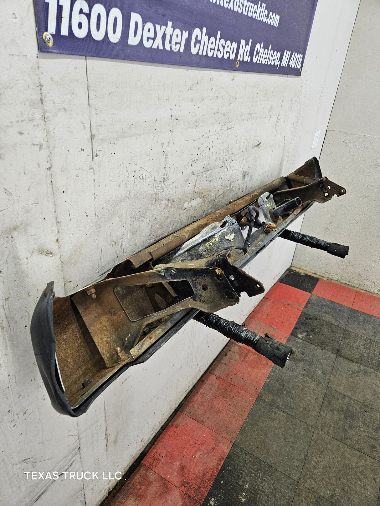 1999-2007 Chevrolet Silverado / GMC Sierra 1500 Rear Bumper