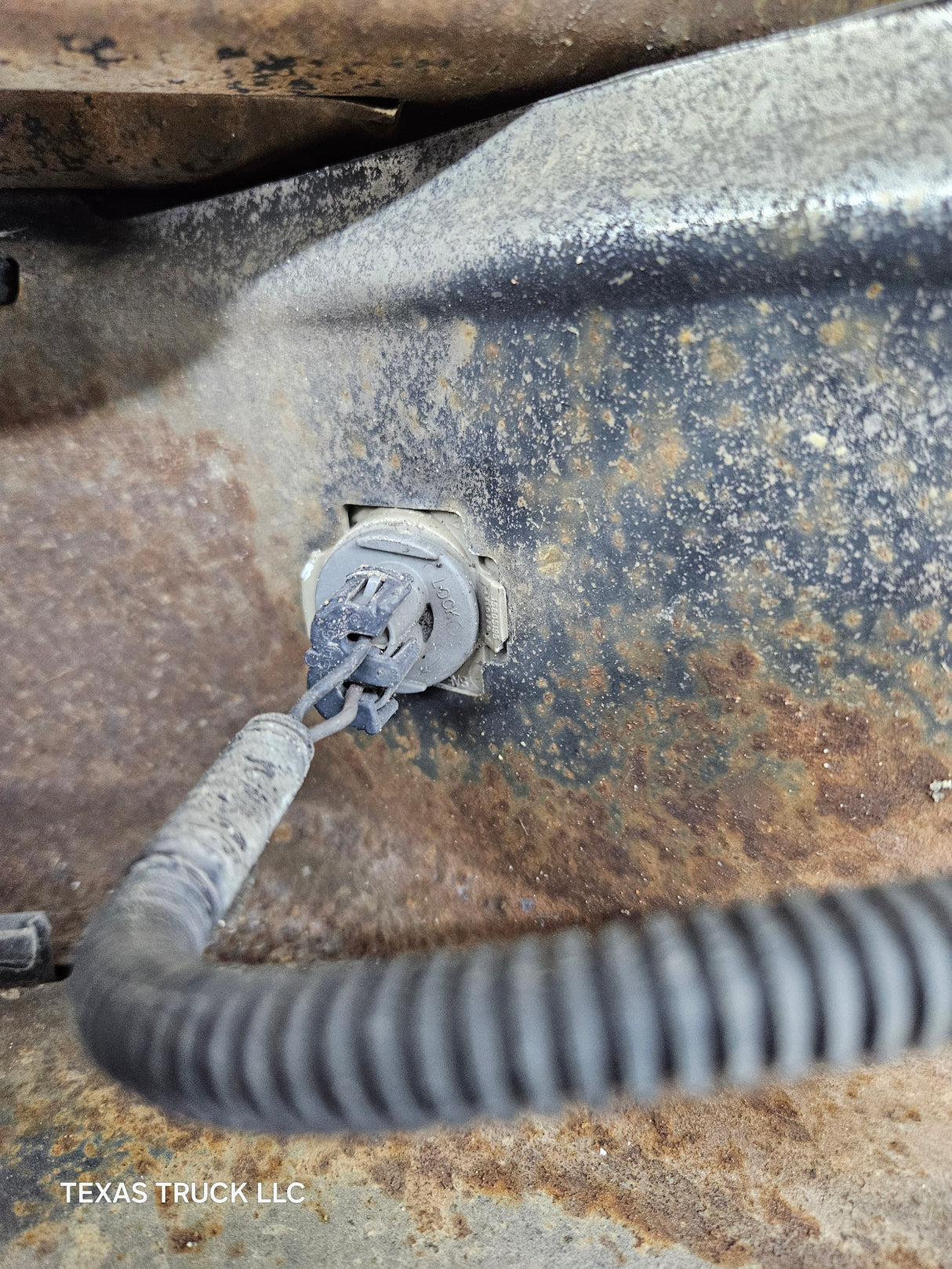 1999-2007 Chevrolet Silverado / GMC Sierra 1500 Rear Bumper