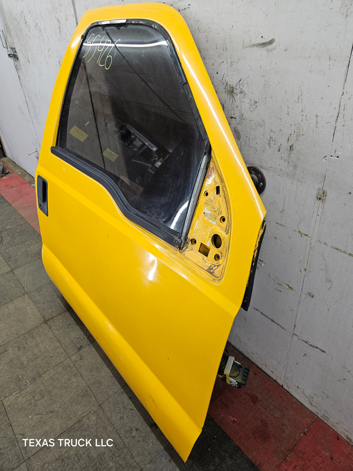 1999-2011 Ford Super Duty RH Front Passenger Side Door F250 F350 F450 F550
