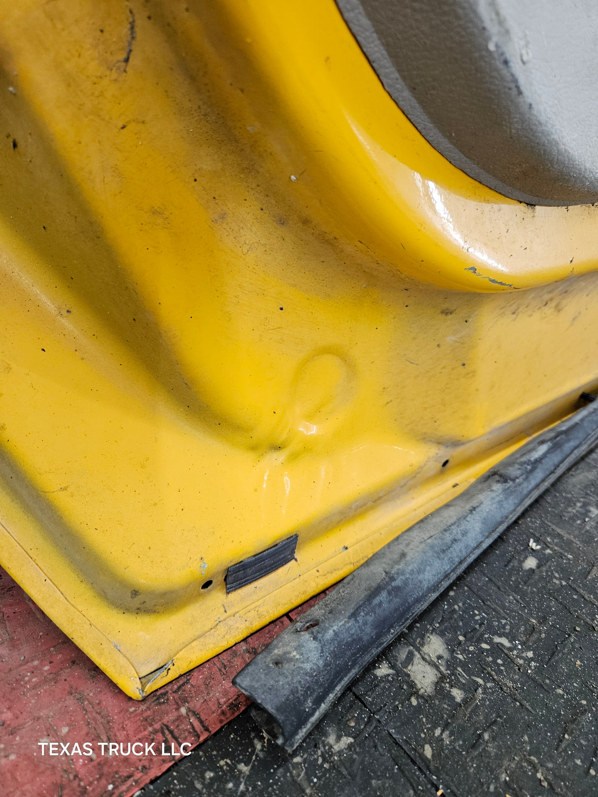 1999-2011 Ford Super Duty RH Front Passenger Side Door F250 F350 F450 F550