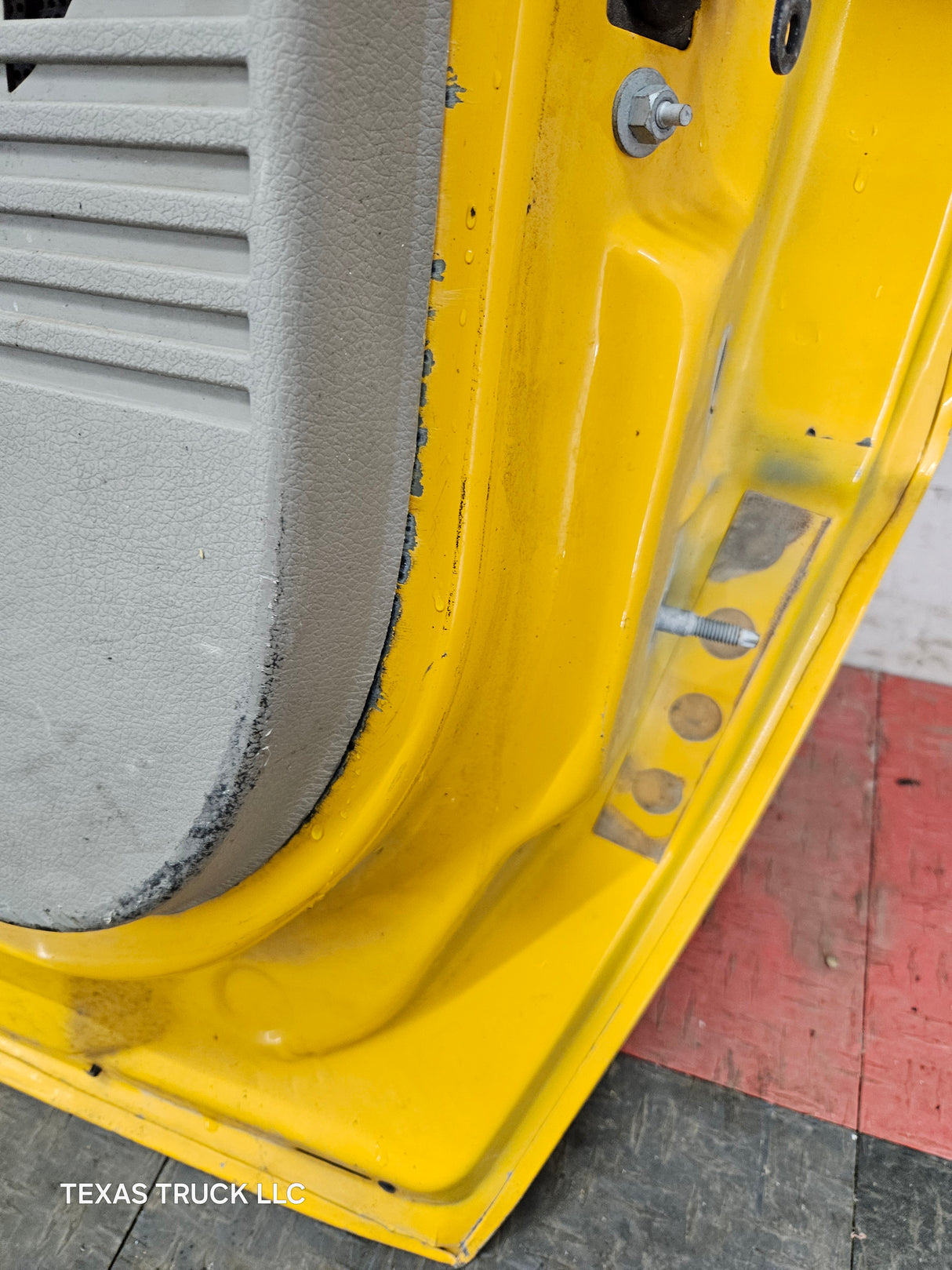 1999-2011 Ford Super Duty LH Front Driver Side Door F250 F350 F450 F550