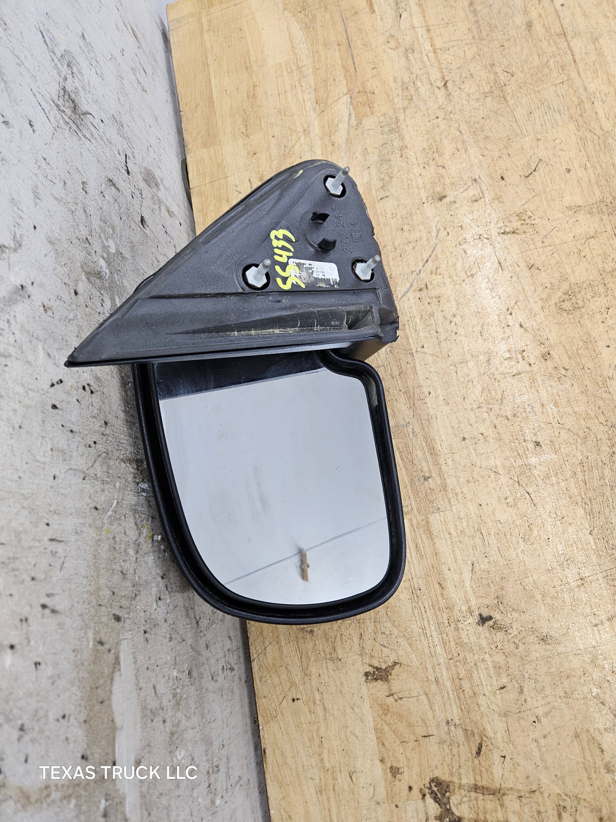 1999-2006 Chevrolet Silverado GMC Sierra 1500 2500 LH Driver Side Manual Mirror