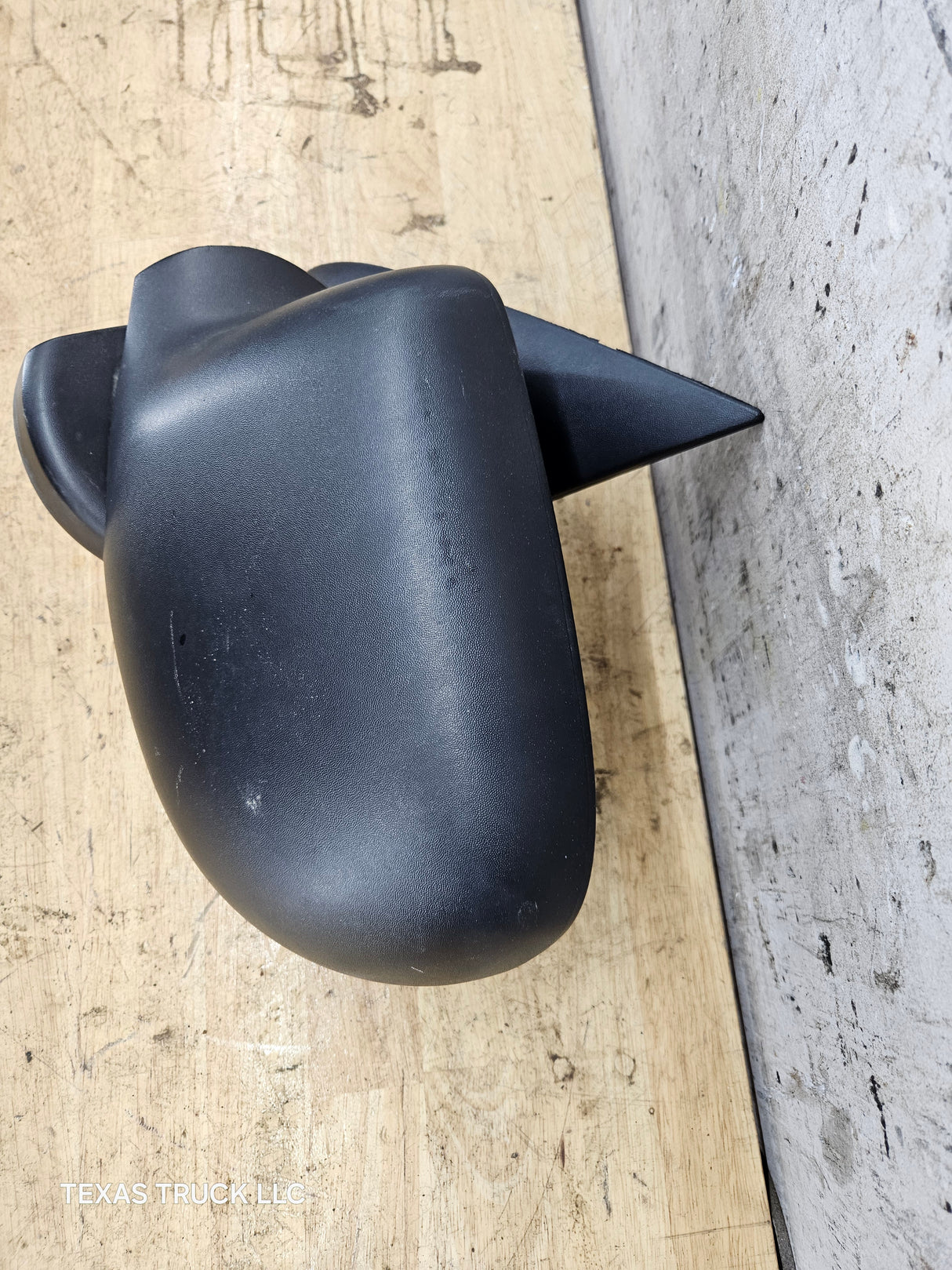 1999-2006 Chevrolet Silverado GMC Sierra 1500 2500 LH Driver Side Manual Mirror