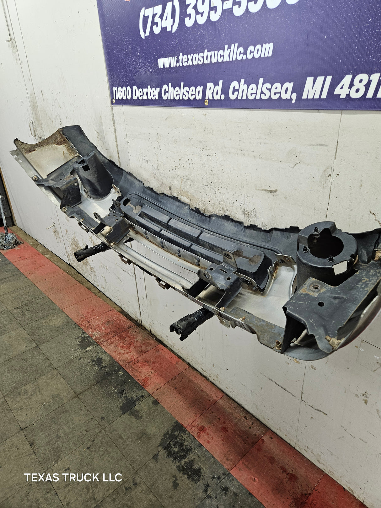 2007-2010 GMC Sierra 2500 3500 HD Front Bumper