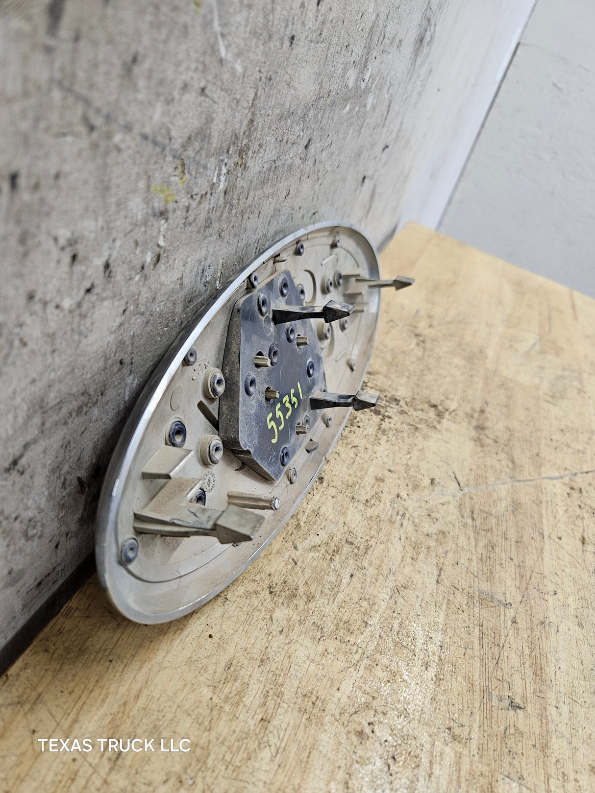 2011-2016 Ford Super Duty Ford grill emblem F250 F350 F450 F550