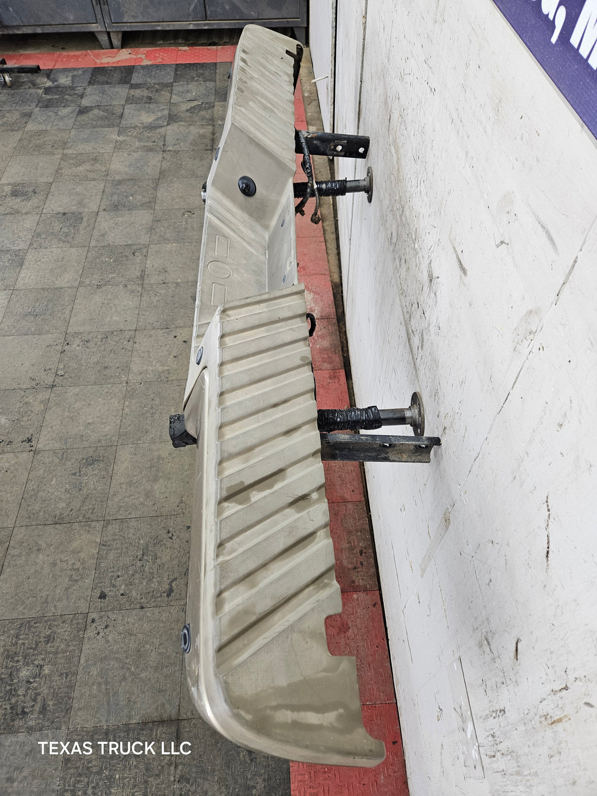 2008-2016 Ford Super Duty F250 F350 F450 F550 Rear Bumper