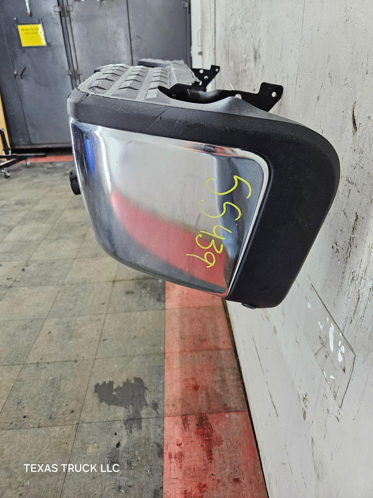 2011-2014 Chevrolet Silverado / GMC Sierra 1500 Rear Bumper