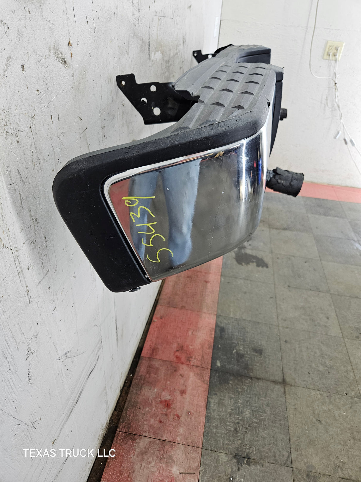 2011-2014 Chevrolet Silverado / GMC Sierra 1500 Rear Bumper