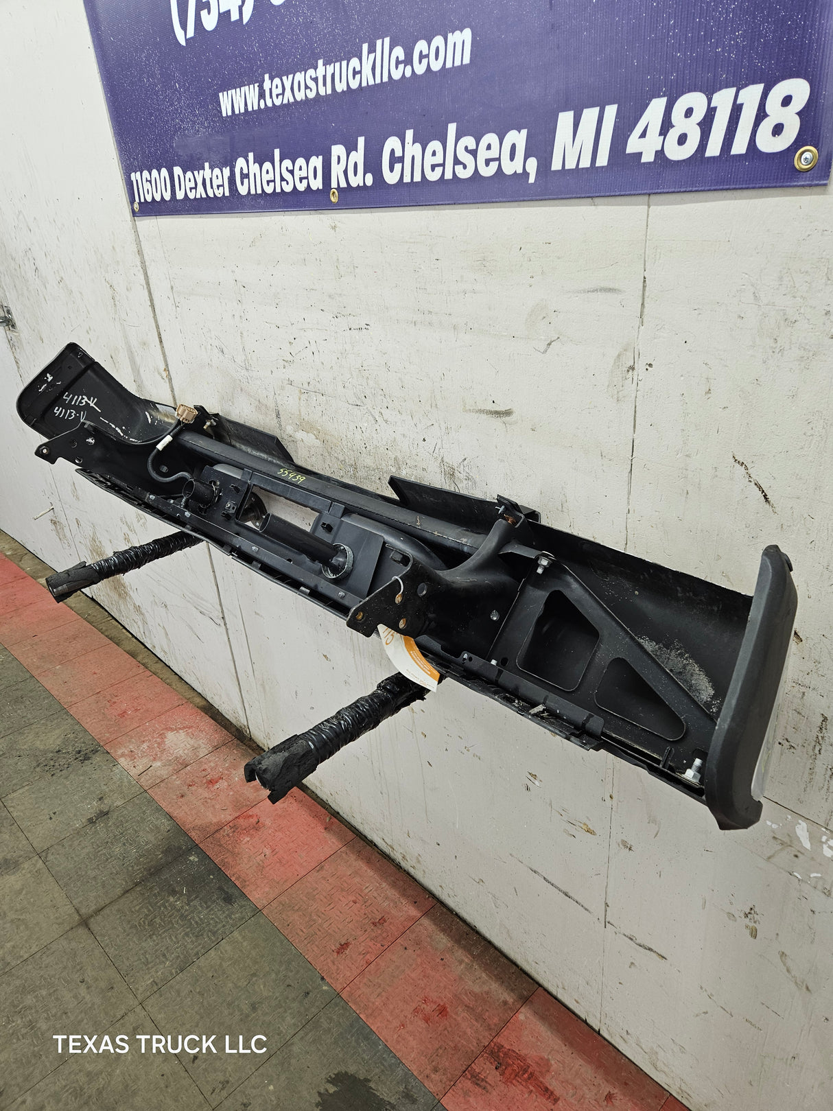 2011-2014 Chevrolet Silverado / GMC Sierra 1500 Rear Bumper