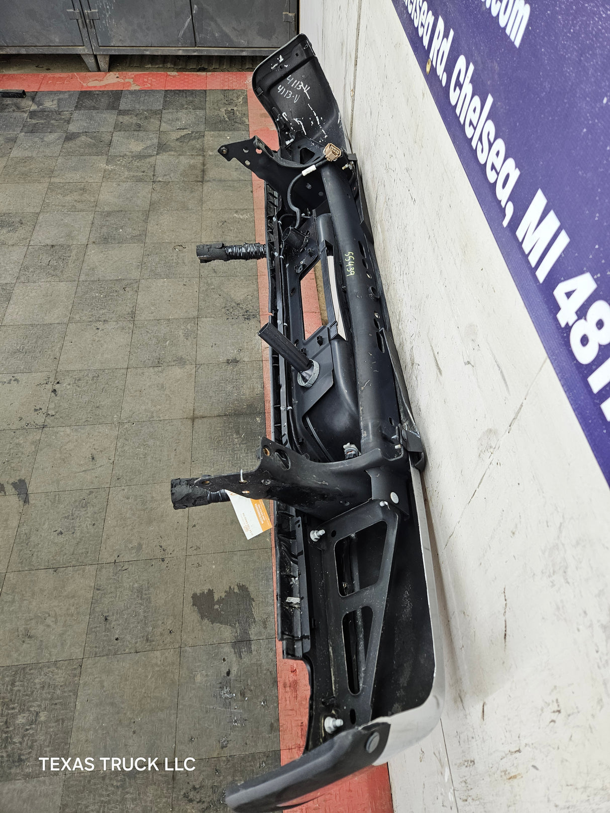 2011-2014 Chevrolet Silverado / GMC Sierra 1500 Rear Bumper