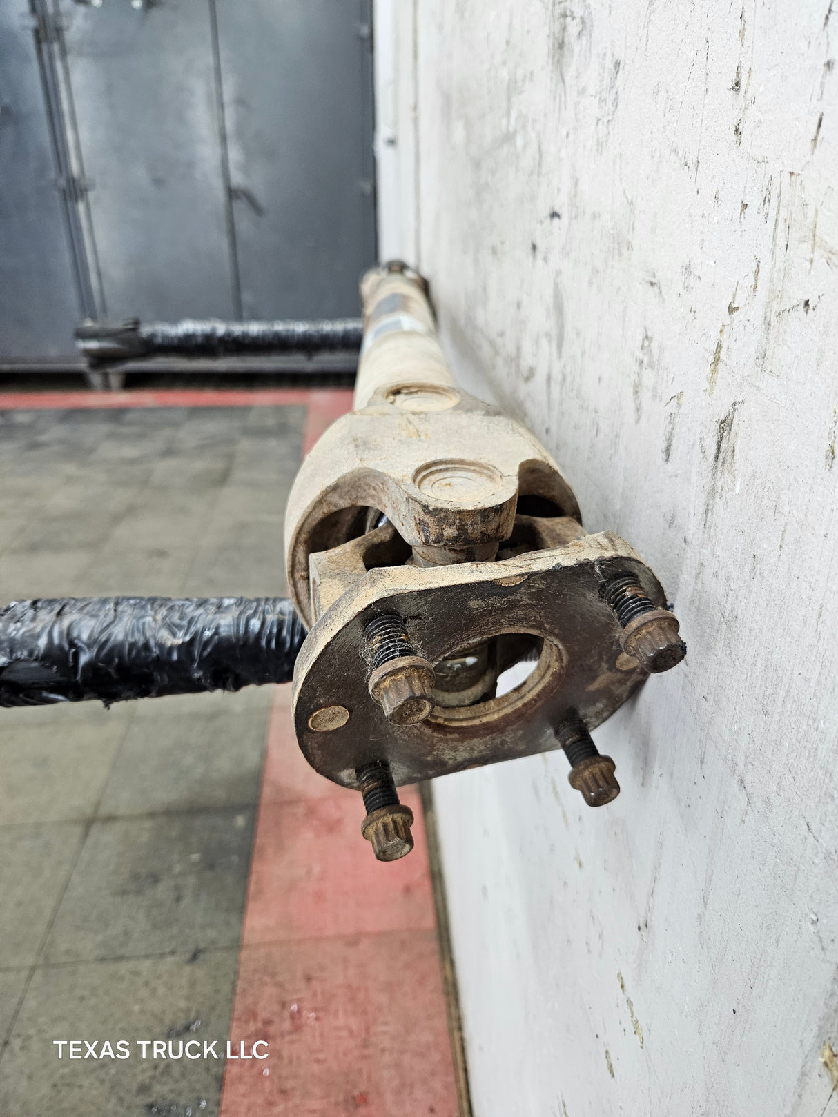 2011-2016 Ford F250 F350 F450 F550 Super Duty Front Drive Shaft BC34-4A376-EA