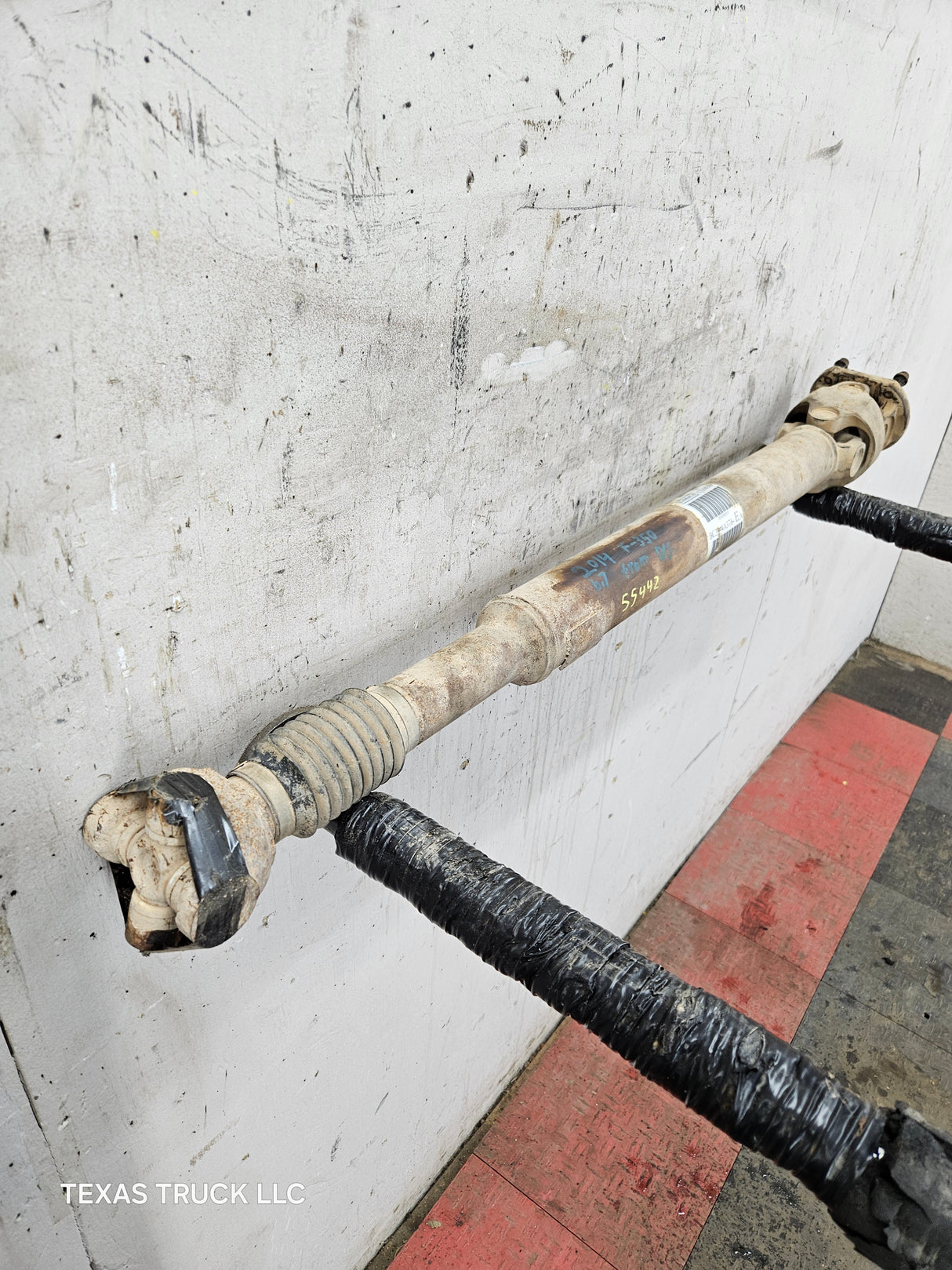 2011-2016 Ford F250 F350 F450 F550 Super Duty Front Drive Shaft BC34-4A376-EA