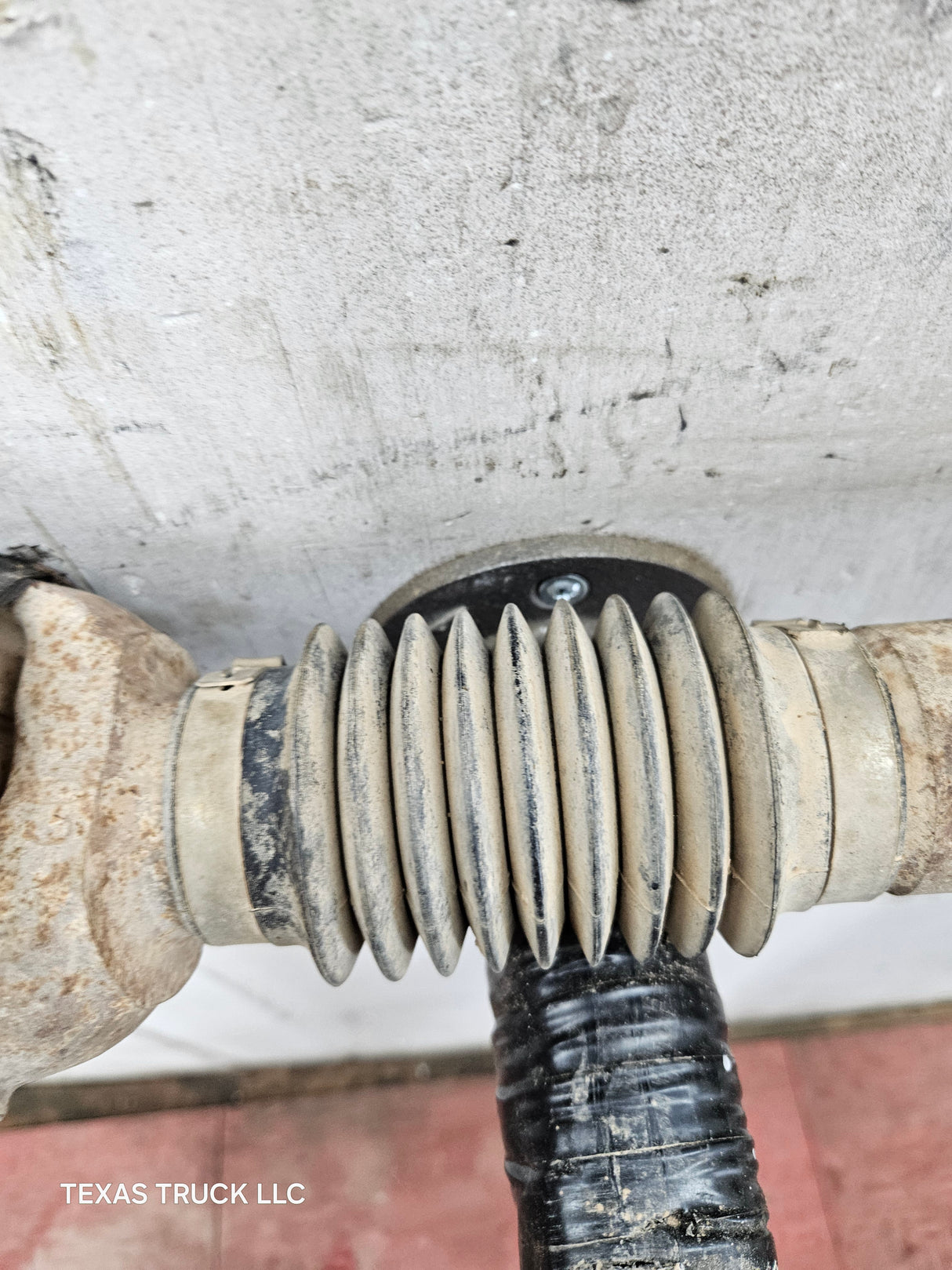 2011-2016 Ford F250 F350 F450 F550 Super Duty Front Drive Shaft BC34-4A376-EA