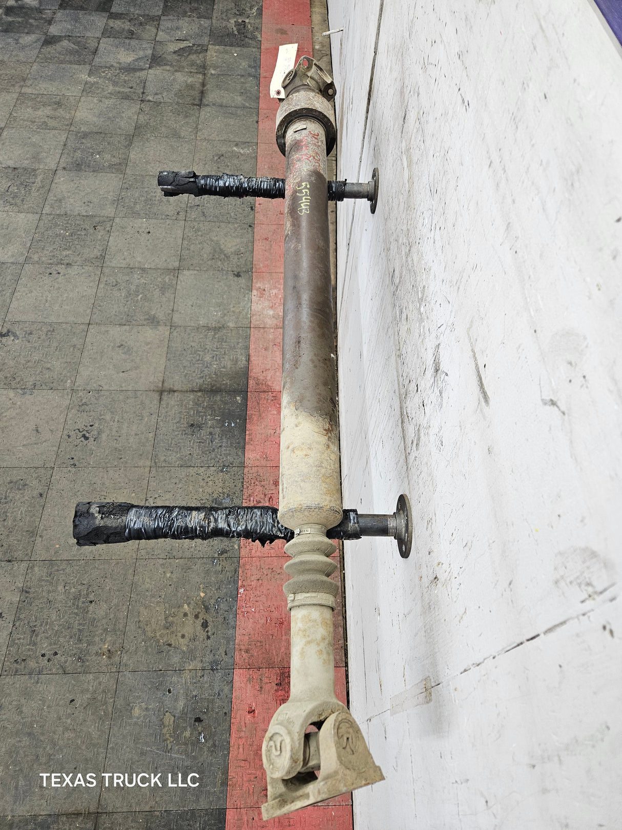 2011-2016 Ford F250 F350 F450 F550 Super Duty Front Drive Shaft BC34-4A376-EA