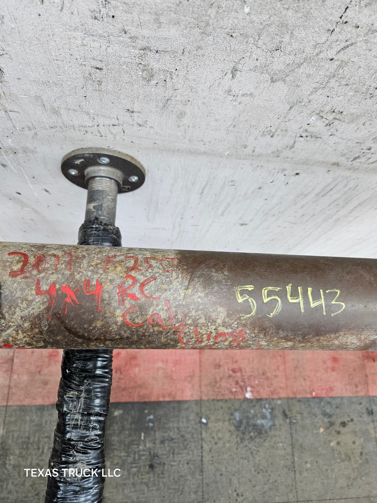 2011-2016 Ford F250 F350 F450 F550 Super Duty Front Drive Shaft BC34-4A376-EA