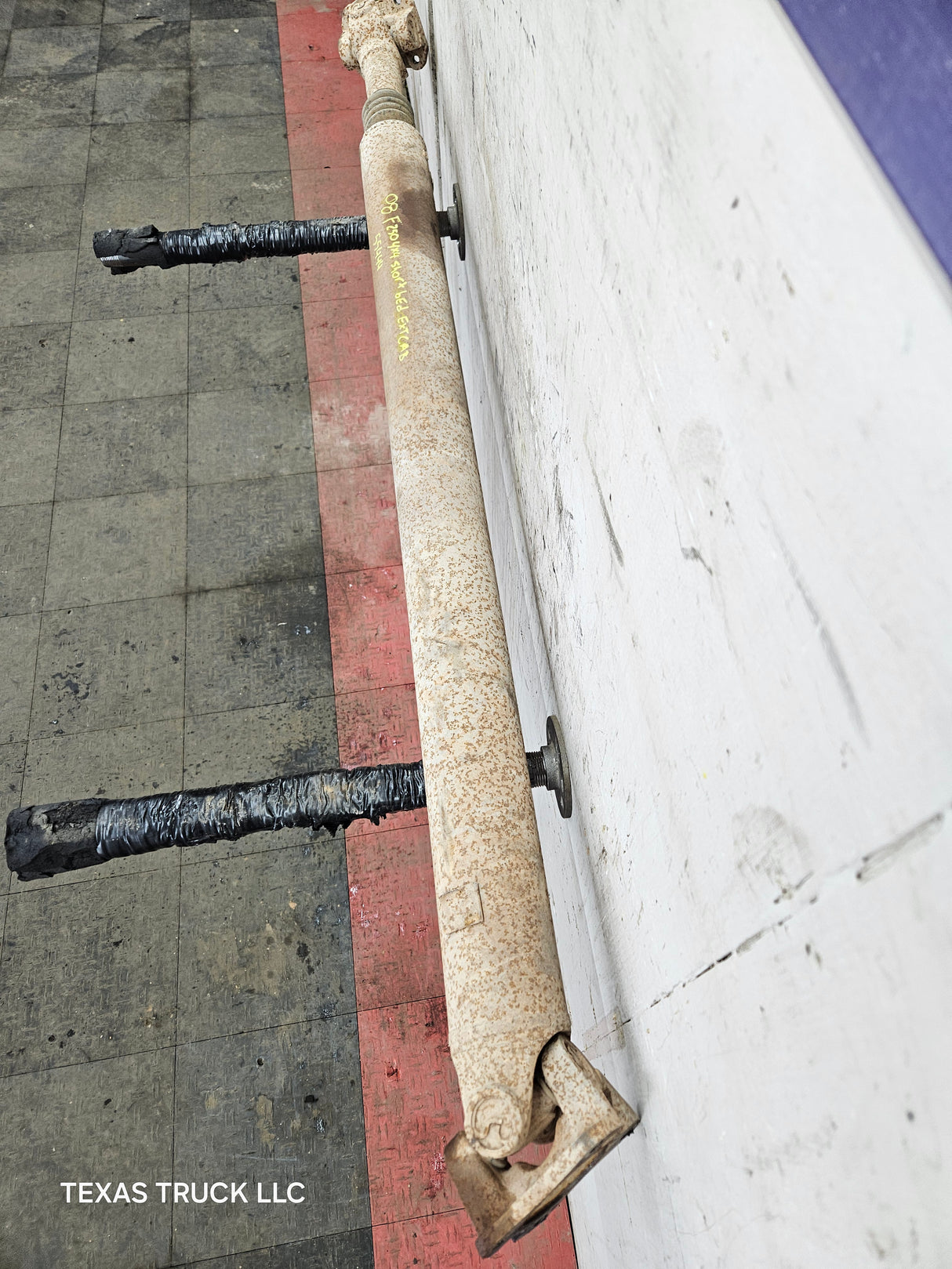 2003-2010 Ford F250 F350 F450 F550 Super Duty Front Drive Shaft 5C34-4A376-DF