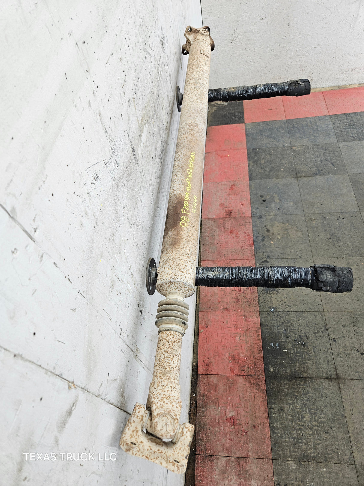 2003-2010 Ford F250 F350 F450 F550 Super Duty Front Drive Shaft 5C34-4A376-DF