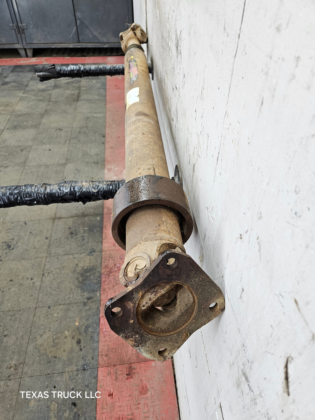 2011-2016 Ford F250 F350 F450 F550 Super Duty Front Drive Shaft BC34-4A376-EA