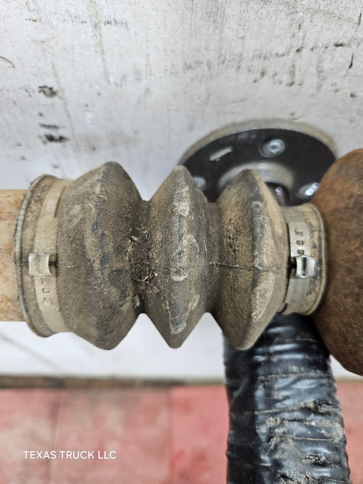 2011-2016 Ford F250 F350 F450 F550 Super Duty Front Drive Shaft BC34-4A376-EA