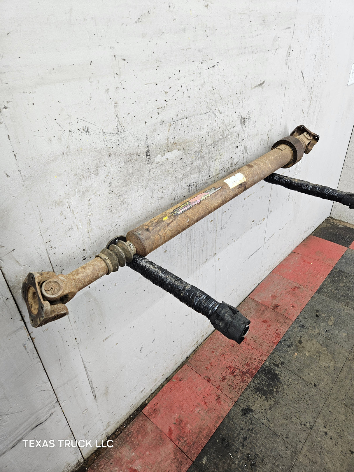 2011-2016 Ford F250 F350 F450 F550 Super Duty Front Drive Shaft BC34-4A376-EA