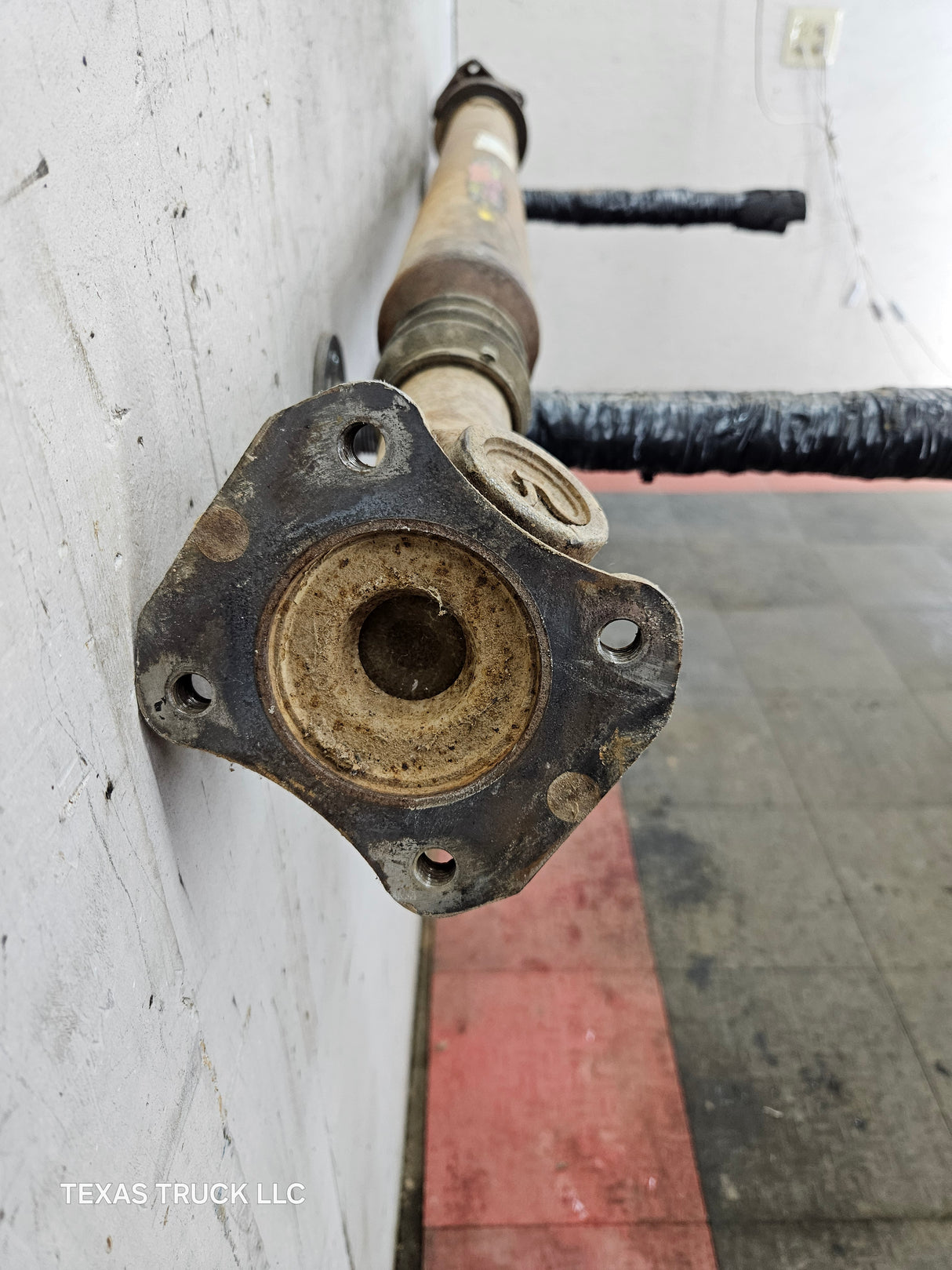 2011-2016 Ford F250 F350 F450 F550 Super Duty Front Drive Shaft BC34-4A376-EA