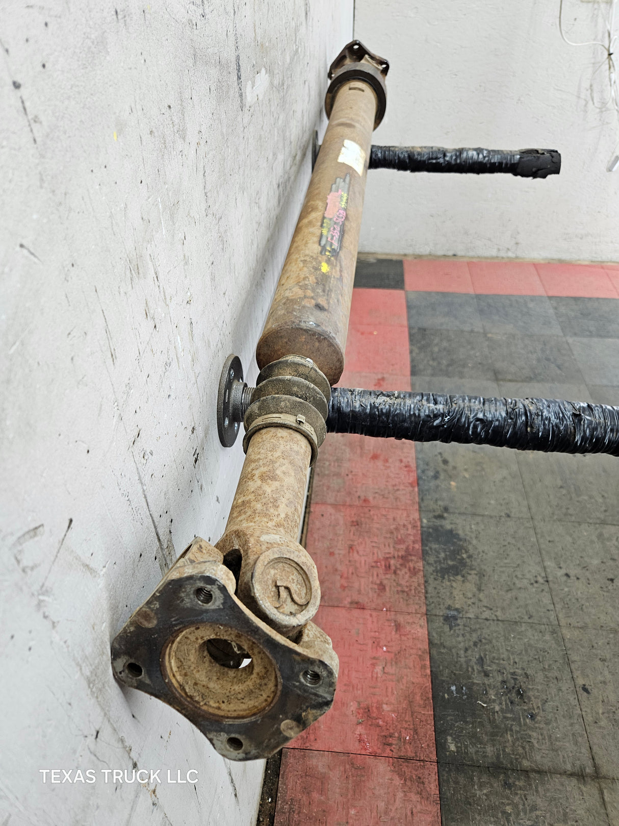 2011-2016 Ford F250 F350 F450 F550 Super Duty Front Drive Shaft BC34-4A376-EA