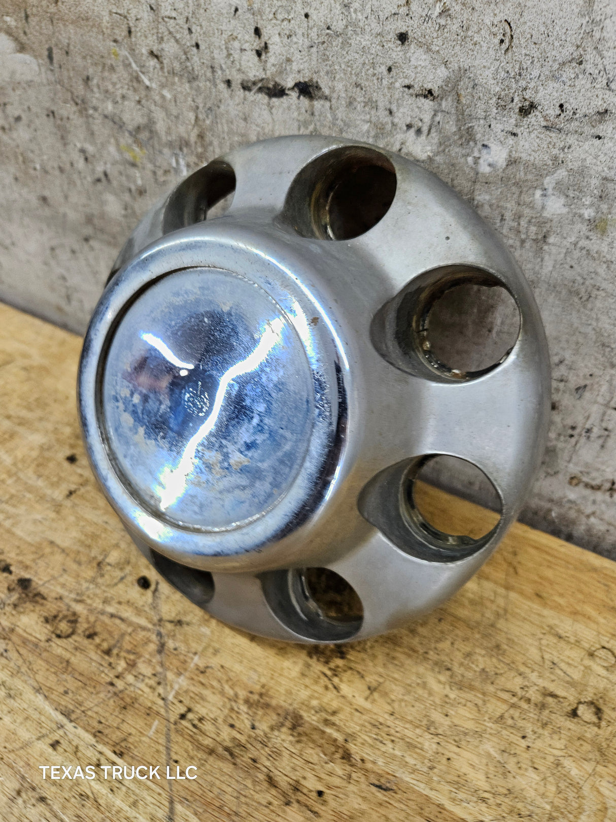 2011-2019 Chevrolet Silverado 2500 3500 Single Rear Wheel Center Hub Cap Lug Cover